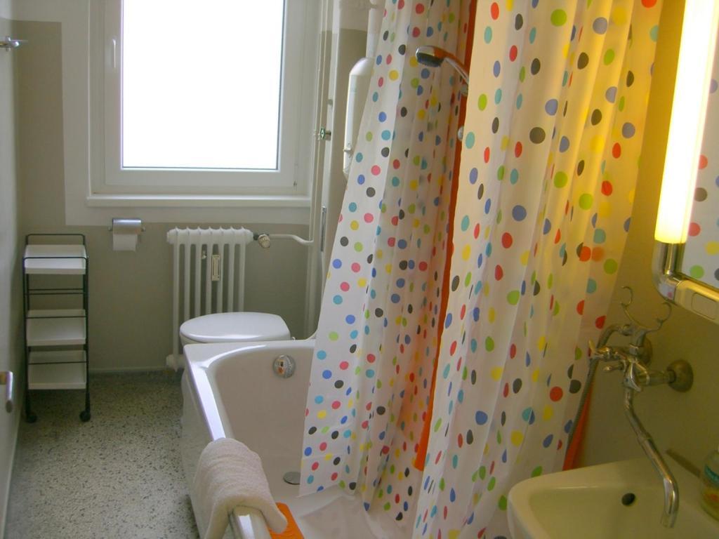 M M Central Vintage Family, Handwerker Und Monteure Apartments 베를린 객실 사진